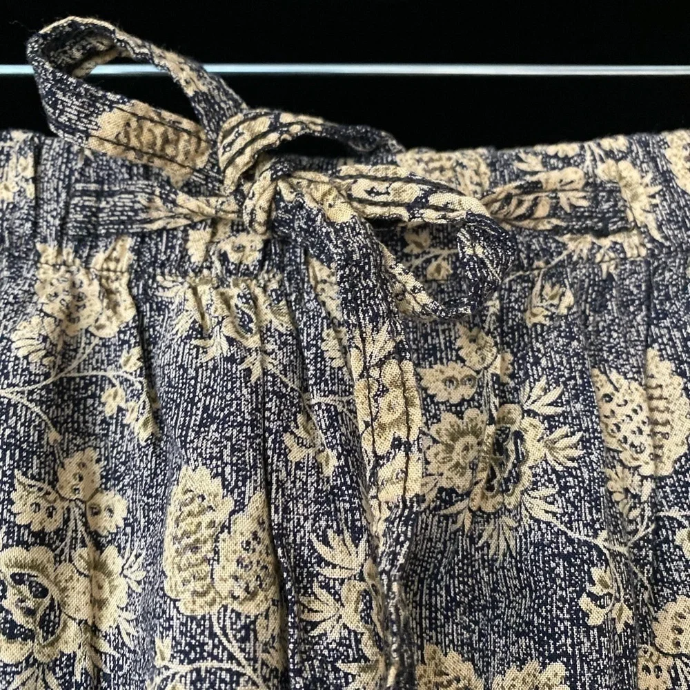 Vintage Blue floral 100% Rayon wide leg size 2X